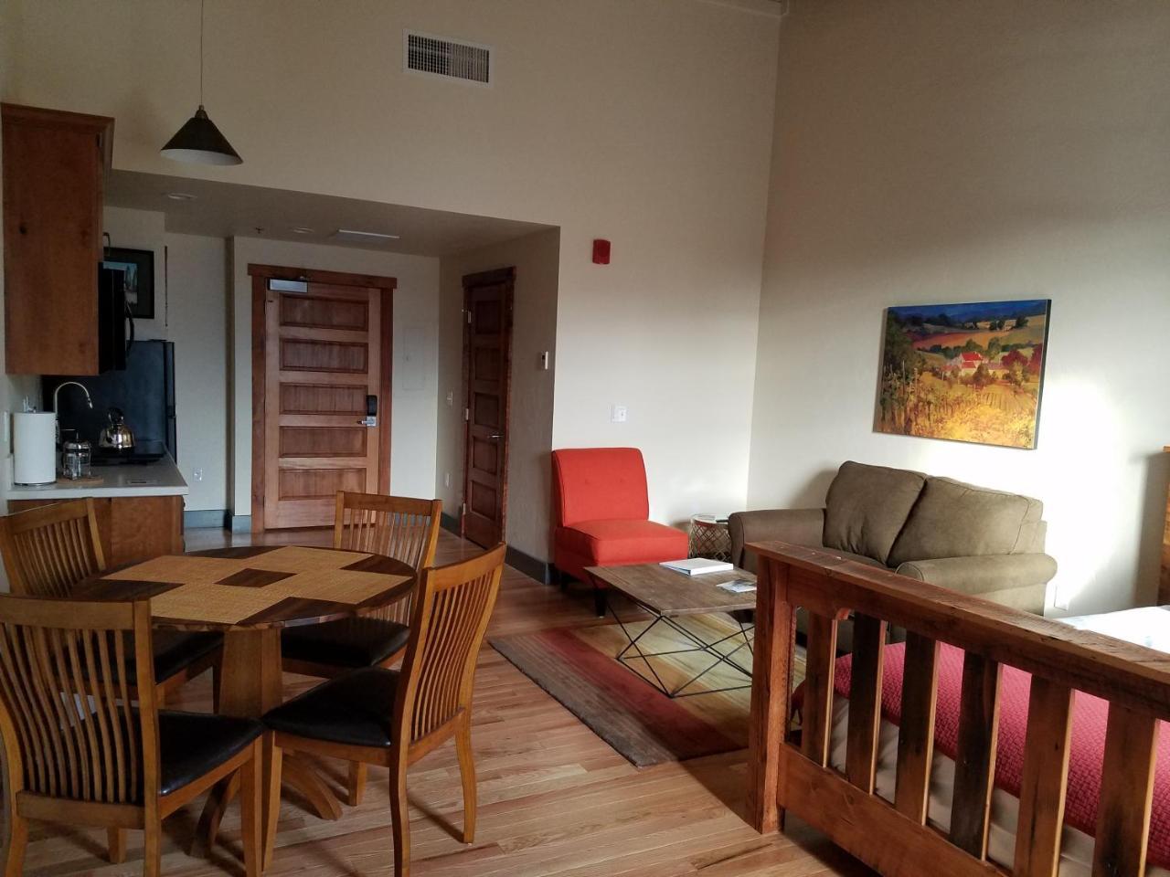 Amity Flats Hotel Kültér fotó